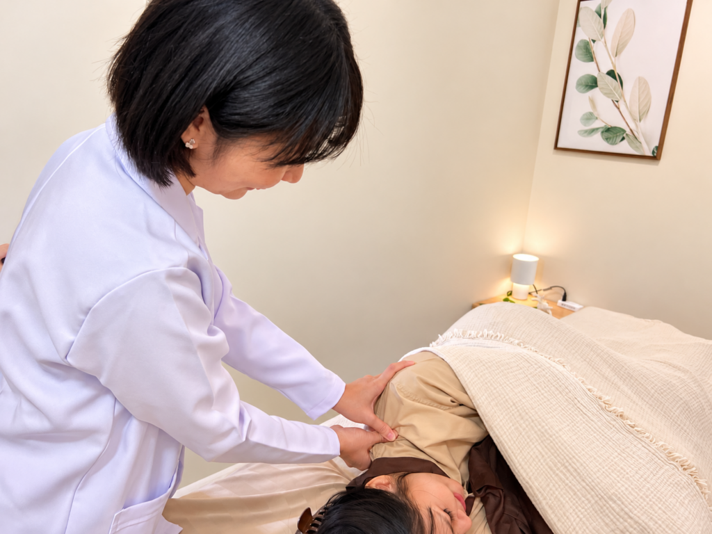 gentle shoulder therapy in a cozy clinic
